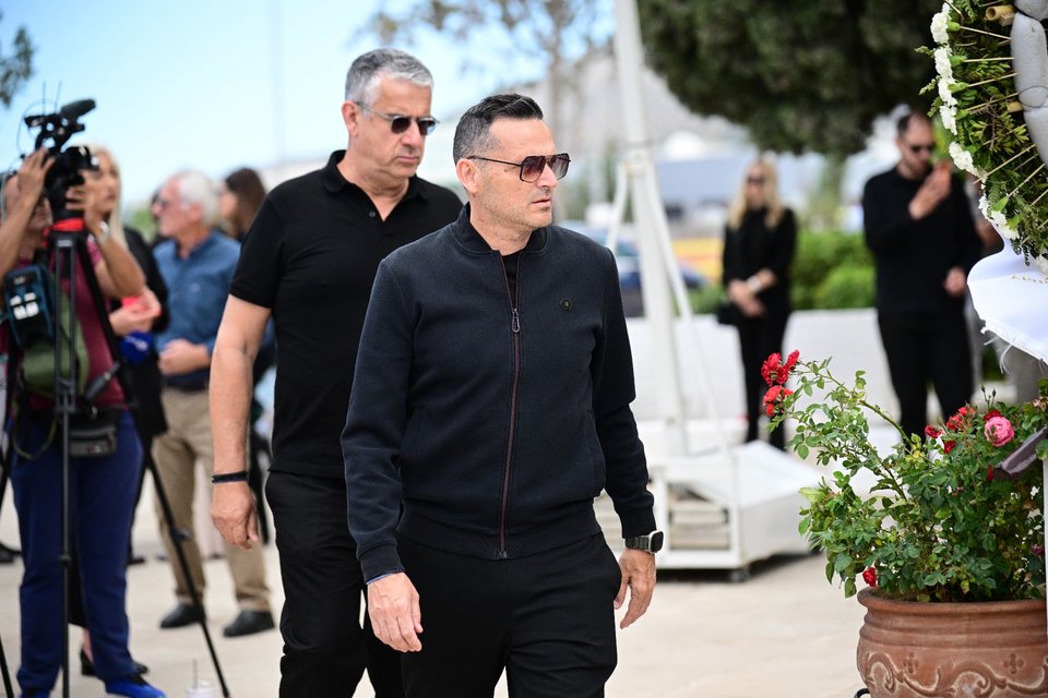 Βασίλης Λάκης