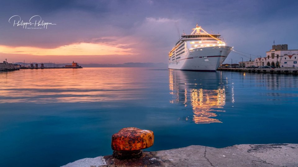 Kρουαζιερόπλοιο στη Ρόδο 