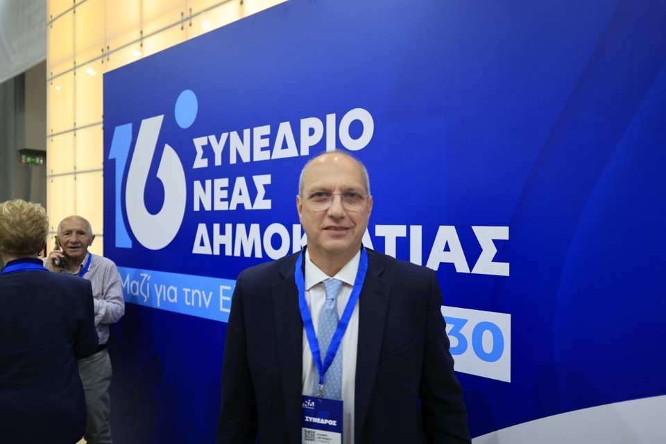 Ο Γιάννης Οικονόμου