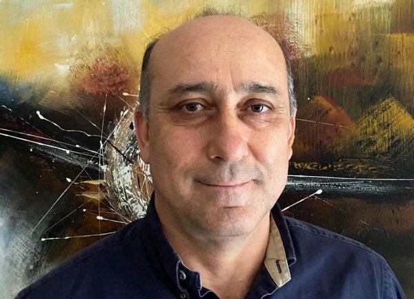 Ο πρόεδρος της Πανελλήνιας Συνδικαλιστικής Νοσηλευτικής Ομοσπονδίας (ΠΑΣΥΝΟ) – ΕΣΥ, Γιώργος Αβραμίδης 