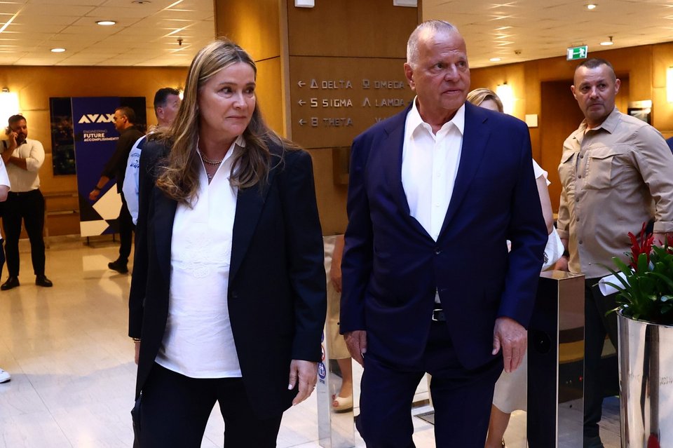 Ο πρόεδρος του διοικητικού συμβουλίου, METLEN Energy &amp; Metals Ευάγγελος Μυτιληναίος και η πρόεδρος Ι.ΝΕ.ΔΙ.ΒΙ.Μ Άννα Ροκοφύλλου