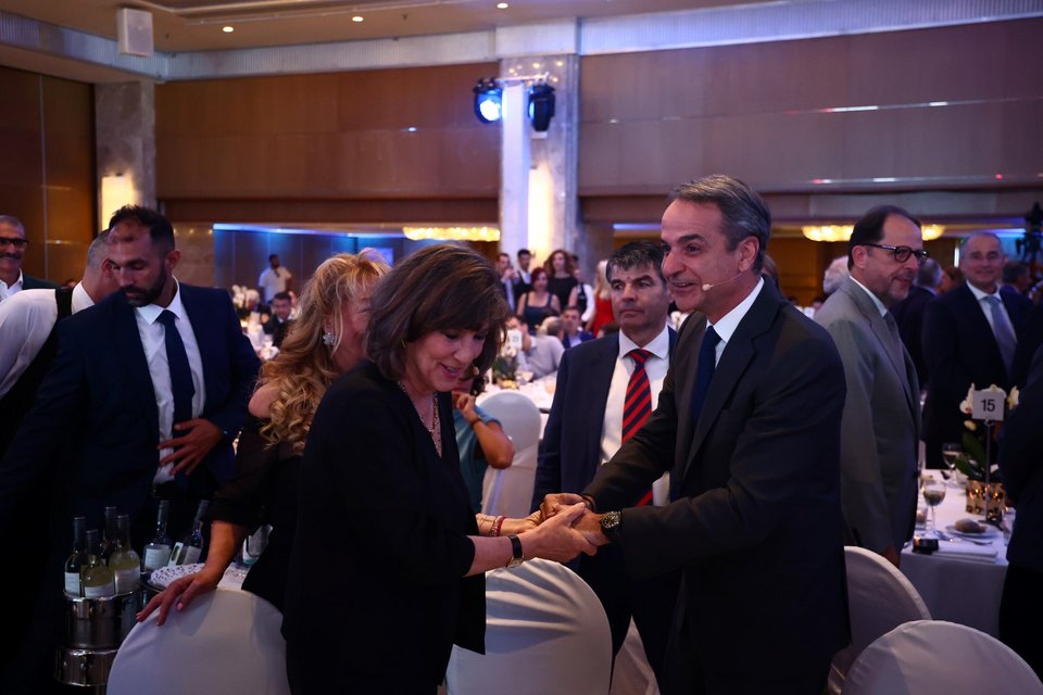 Κυριάκος Μητσοτάκης και Κριστιάν Αμανπούρ, λίγο πριν την έναρξη της συζήτησης