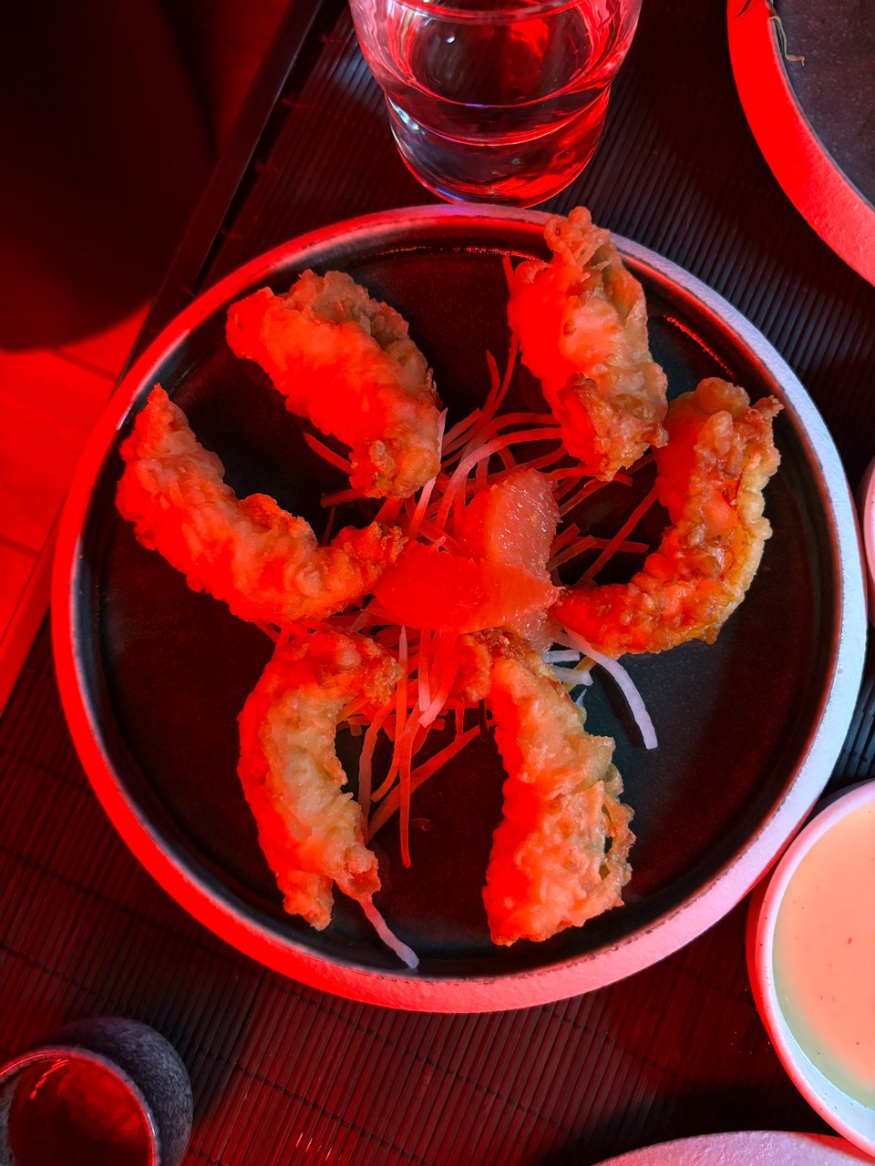Γαρίδες tempura / Φωτογραφία: Μάνος Λειβαδάρος/iefimerida