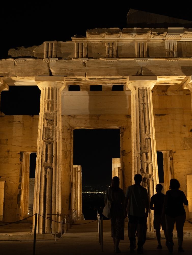 «The Acropolis Experience» το καινοτόμο πρόγραμμα ειδικών ξεναγήσεων του υπουργείου Πολιτισμού και του Οργανισμού Διαχείρισης και Ανάπτυξης Πολιτιστικών Πόρων (ΟΔΑΠ), που εξελίσσεται σε ένα από τα πλέον συζητημένα projects του ελληνικού τουριστικού προϊόντος