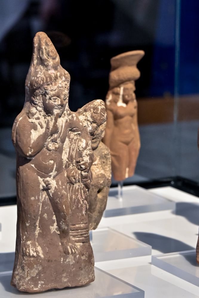 Τα ειδώλια είχαν εντοπιστεί στην Αθήνα και τεκμηριώθηκε ότι ήταν προϊόντα παράνομης διακίνησης από την Αίγυπτο