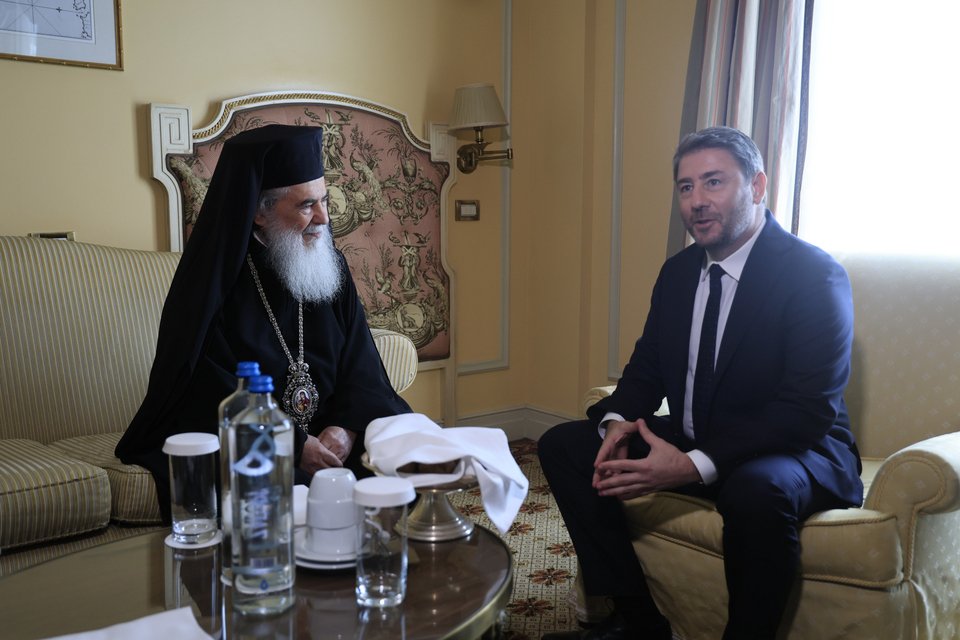 Ν. Ανδρουλάκης προς τον Πατριάρχη Ιεροσολύμων: «Είμαστε στο πλευρό σας για την προστασία των δικαιωμάτων του Πατριαρχείου, των χριστιανών της Μ. Ανατολής και την υπεράσπιση του νομικού καθεστώτος των Αγίων Τόπων»