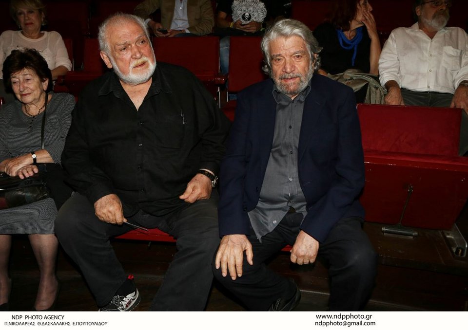 Με τον καλό του φίλο και κουμπάρο Κώστα Καζάκο