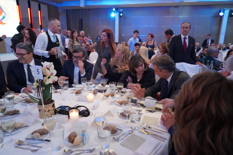 Κωνσταντίνος Ξιφαράς, Χρήστος Ράπτης, Νεκταρία Πασαριβάκη, Κριστιάν Αμανπούρ, Κυριάκος Μητσοτάκης