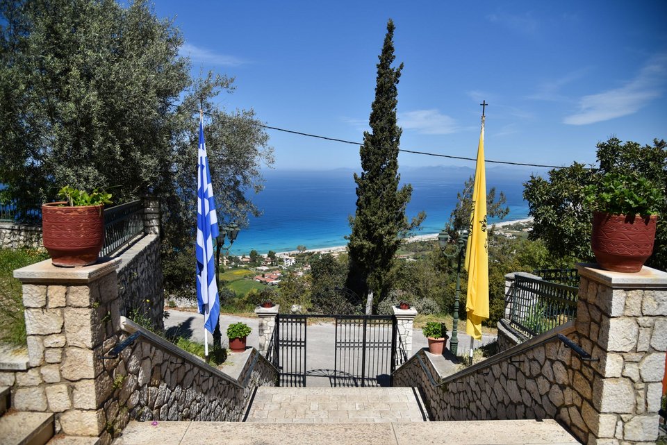 Η θέα από την πίσω αυλή του μοναστηριού -  Eurokinissi 