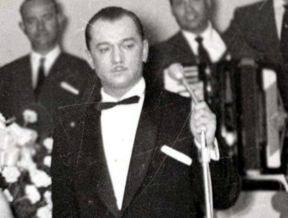 Μανώλης Χιώτης
