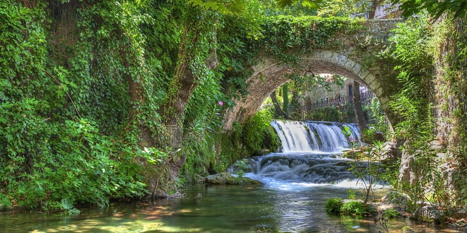 Πηγές της Κρύας στη Λιβαδειά / Φωτογραφία: Shutterstock 