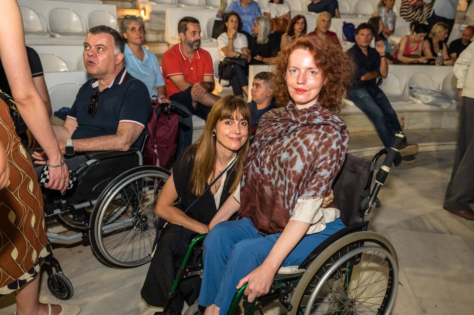 Αντιγόνη Καρρά και Χρυσή Μόρφη