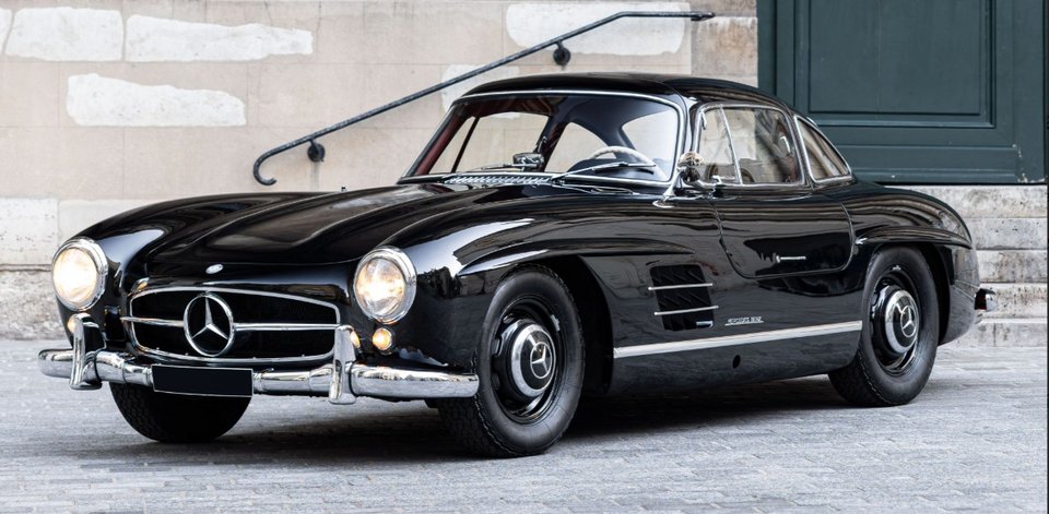 Αυτοκίνητο Mercedes-Benz 300 SL Gullwing που άλλαξε χέρια με τιμή πώλησης στα 1,3 εκατ. ευρώ / Φωτογραφία: Bonhams 
