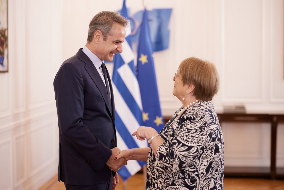 Συνάντηση Κυρ. Μητσοτάκη με την υποψήφια για τη θέση του γγ του ΟΗΕ Μισέλ Μπατσελέ