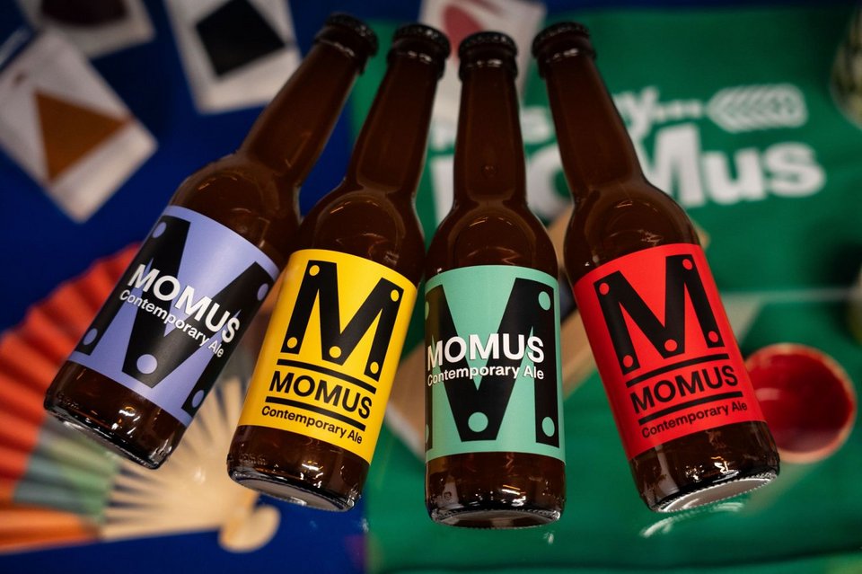 Το MOMUS ανακοινώνει τη συνεργασία του με τη Μικροζυθοποιία Καβάλας MARMITA