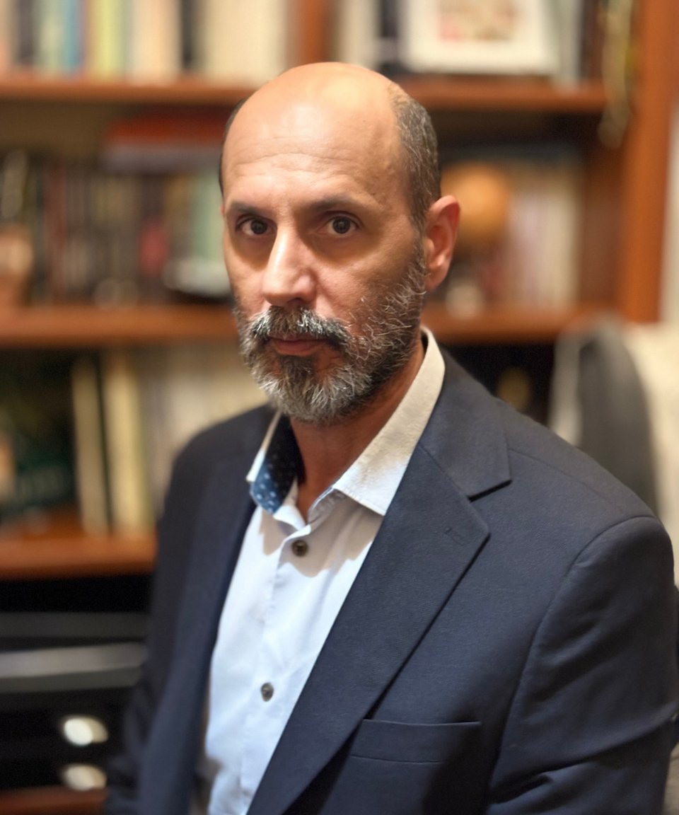 O δρ Αντώνιος Μιχαηλάκης, Ερευνητής-Εντομολόγος στο Μπενάκειο Φυτοπαθολογικό Ινστιτούτο και προϊστάμενος του Εργαστηρίου Εντόμων και Παρασίτων Υγειονομικής Σημασίας 