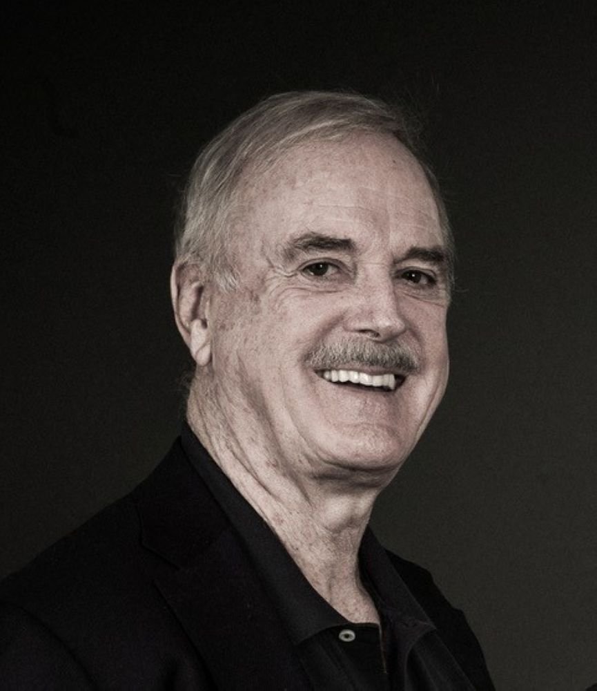 O John Cleese των Monty Python στο SNF Nostos 2026