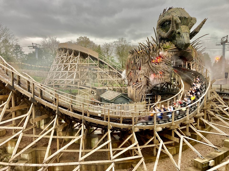 Το θεματικό πάρκο Alton Towers 
