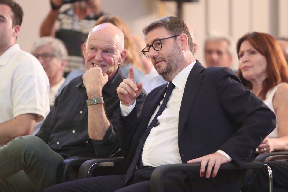 Γιώργος Παπανδρέου και Νίκος Ανδρουλάκης στην εκδήλωση του ΠΑΣΟΚ για την Παιδεία / Eurokinissi