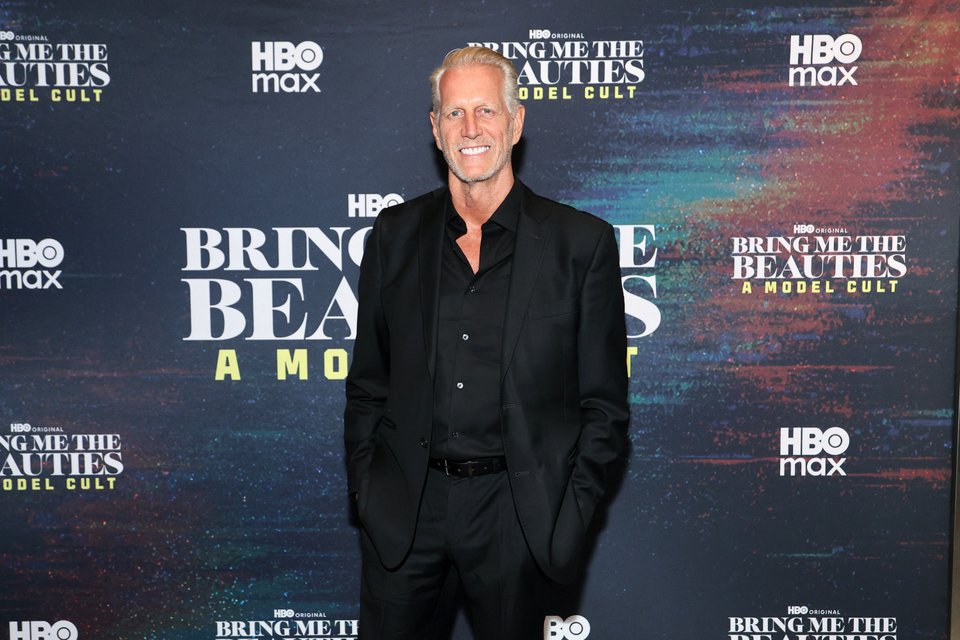 Ο Χόιτ Ρίτσαρντς στην πρεμιέρα του «Bring Me The Beauties» του HBO στη Νέα Υόρκη 