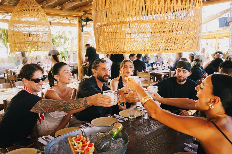 ILIAS BOGDANOS, KEISI MIZIOU, CONSTANTINOS VASALOS, CHRISTINA KANELLOPOULOU, LIL KONI, ARIA SKOKOS