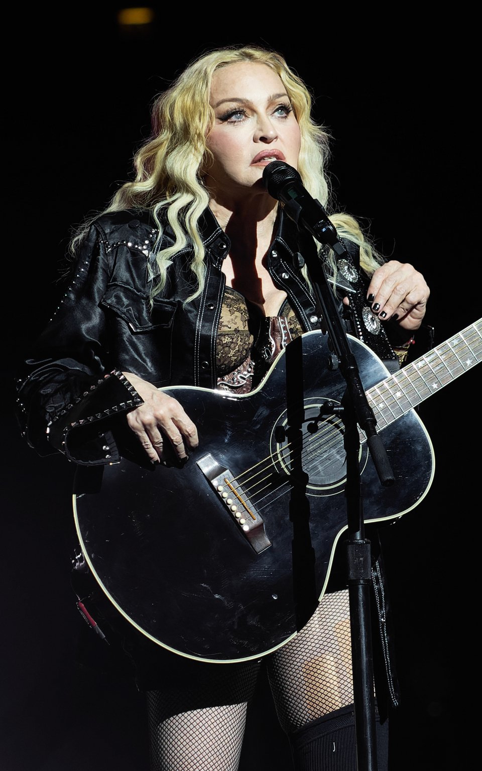 Η Madonna υποστηρίζει ότι ποτέ δεν παρασύρθηκε από τον τρόπο ζωής που χαρακτήριζε εκείνη την εποχή. Αντίθετα, προτιμούσε να παραμένει νηφάλια και προσηλωμένη στον στόχο της / WIKIPEDIA