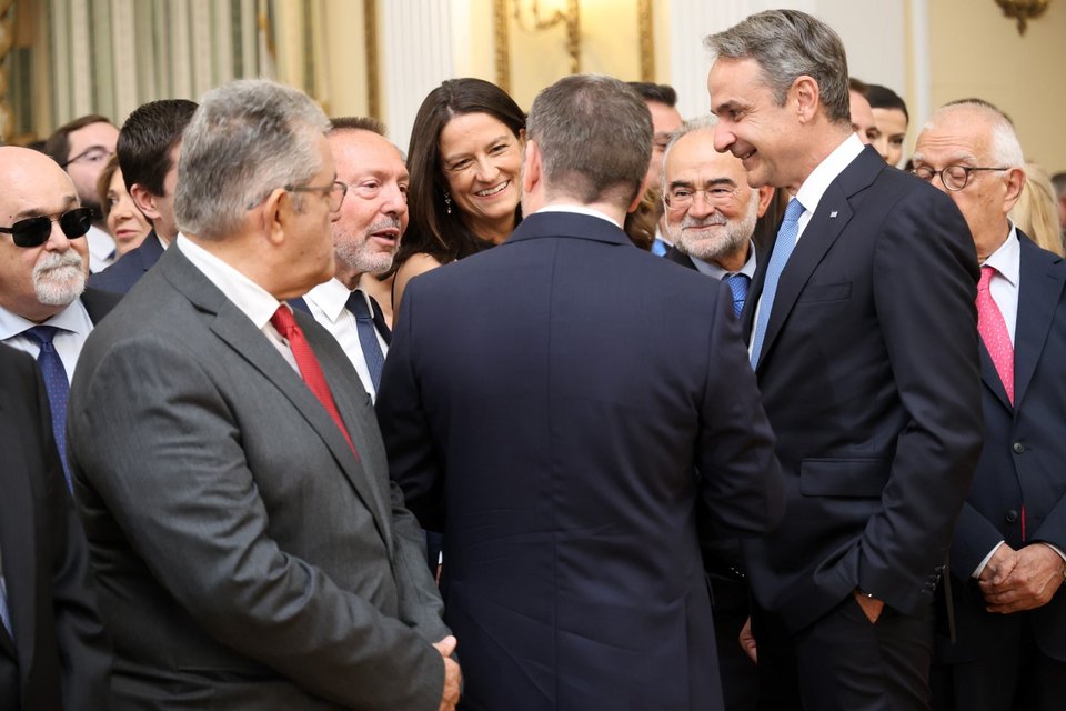 Πηγαδάκι του Κυριάκου Μητσοτάκη με τον Νίκο Ανδρουλάκη, τον Γιάννη Στουρνάρα και τη Νίκη Κεραμέως