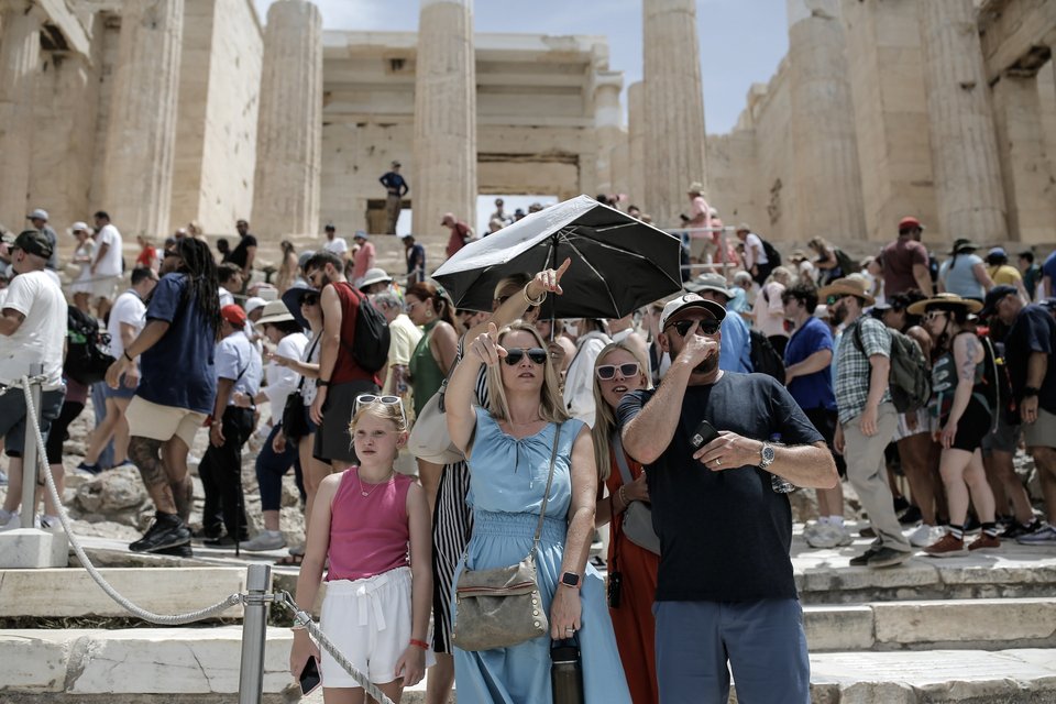 Παρ' όλα αυτά, η δημόσια συζήτηση γύρω από την κλιματική αλλαγή εξακολουθεί να συνοδεύεται από μύθους, παρανοήσεις και θεωρίες που αμφισβητούν είτε την ύπαρξη του προβλήματος είτε τον ρόλο του ανθρώπου / ΙΝΤΙΜΕ  
