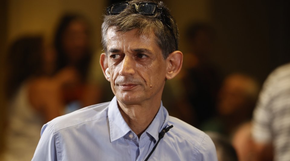 Ο Νίκος Καρανίκας