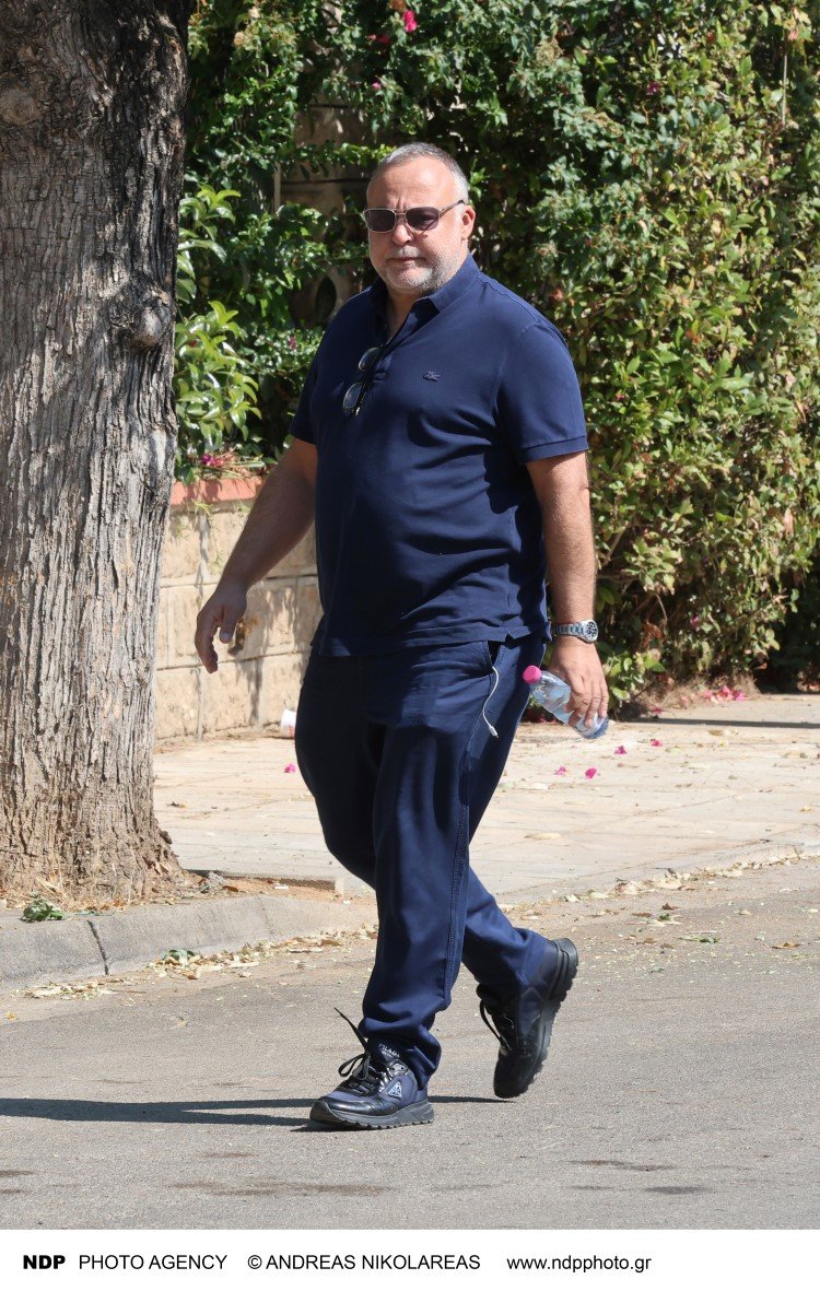 Ο κουμπάρος του Λορέντζο Καριέρε Γιάννης Κουτράκης 