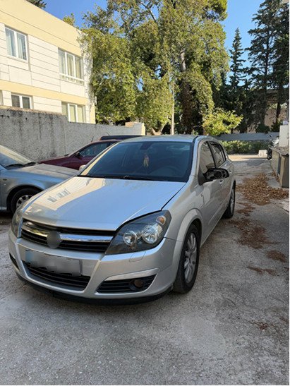 To όχημα που χρησιμοποίησε ο δράστης και οι συνεργοί του 