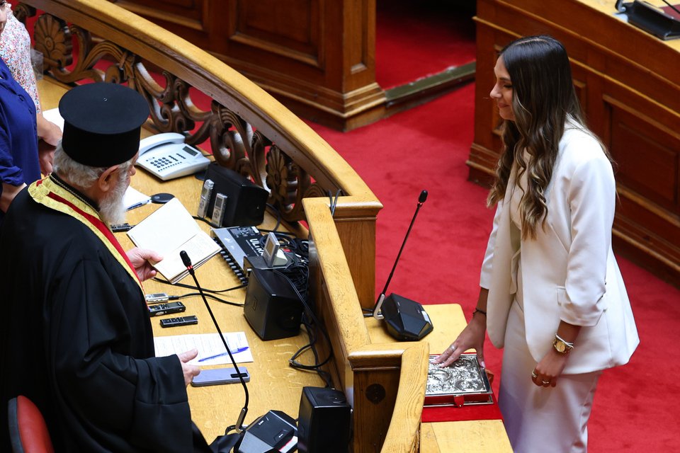 Ορκίστηκε βουλευτής Ανατολικής Αττικής η Μυρτώ Κοροβέση