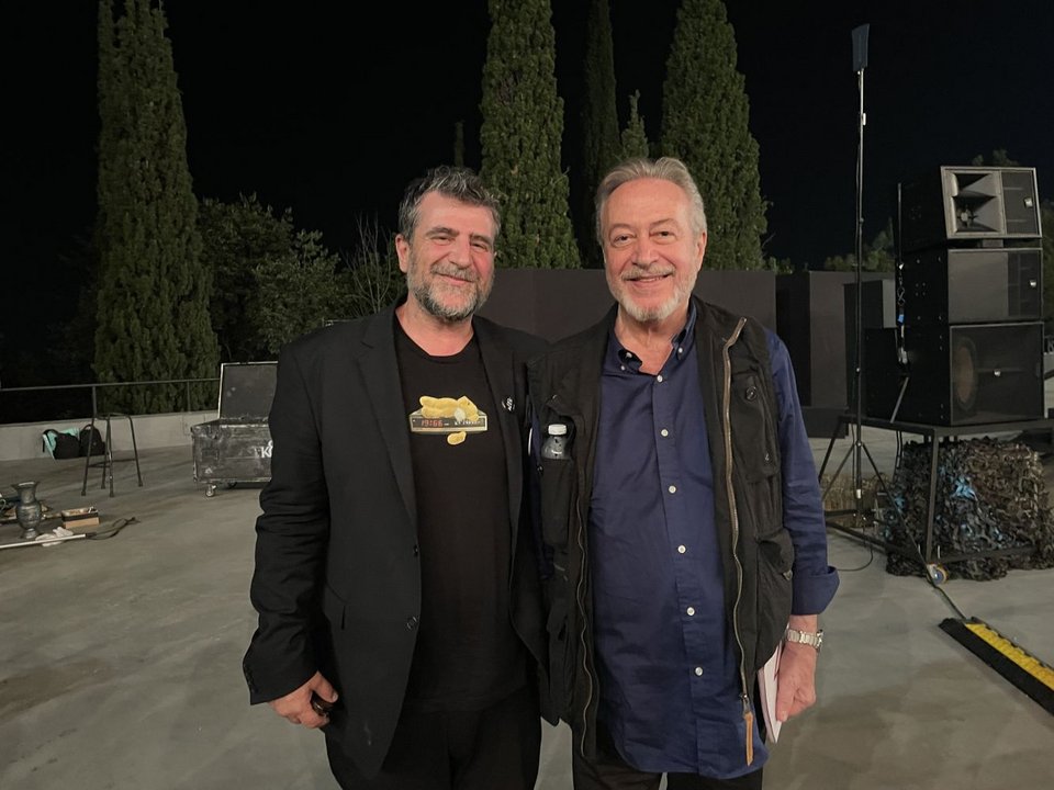 Αστέριος Πελτέκης (Σκηνοθεσία-Δραματουργική επεξεργασία-Aπόδοση) - Γρηγόρης Βαλτινός (Μέλος ΔΣ ΚΘΒΕ)