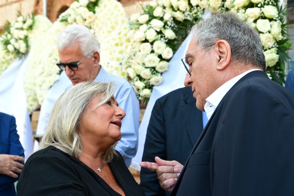 Η Λουκίλα Καρρέρ με τον Βασίλη Καπερνάρο / ΤΑΤΙΑΝΑ ΜΠΟΛΑΡΗ / EUROKINISSI