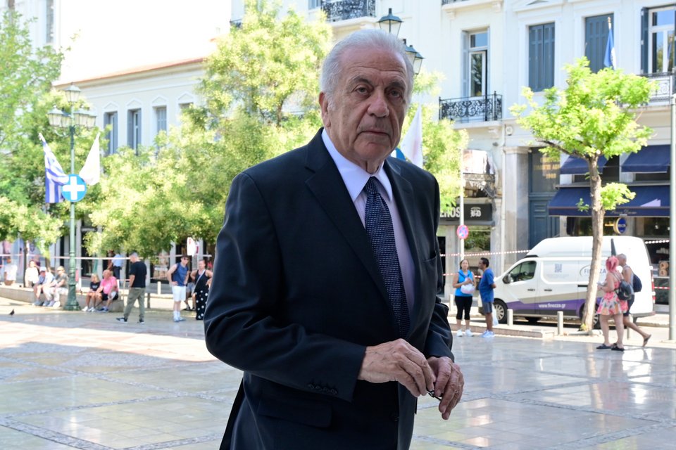 Ο Δημήτρης Αβραμόπουλος