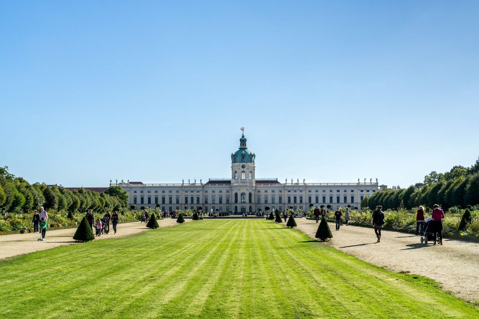 Το ανάκτορο του Σαρλότενμπουργκ (Charlottenburg) σε μία από τις πιο ξεχωριστές συνοικίες στο δυτικό Βερολίνο / Φωτογραφία: 123RF  