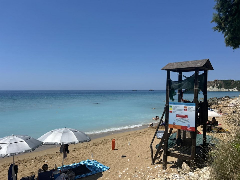 Η παραλία Άβυθος