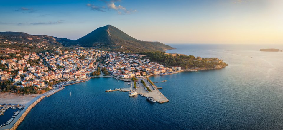 Πανοραμική εναέρια θέα της πόλης της Πύλου, Ακτή Ναυαρίνου