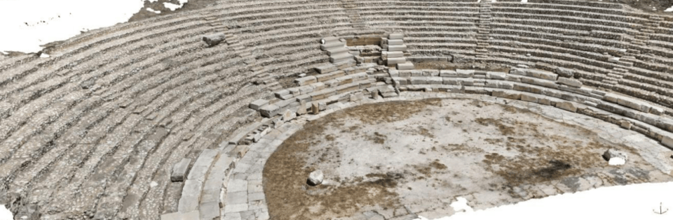 Άποψη του κάτω κοίλου του θεάτρου