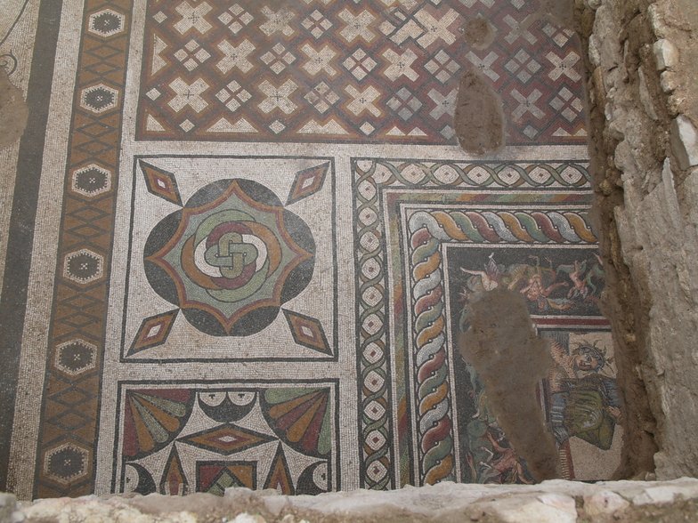 Πλωτινόπολη. Τμήματα ψηφιδωτών δαπέδων, 2ος αι. μ.Χ