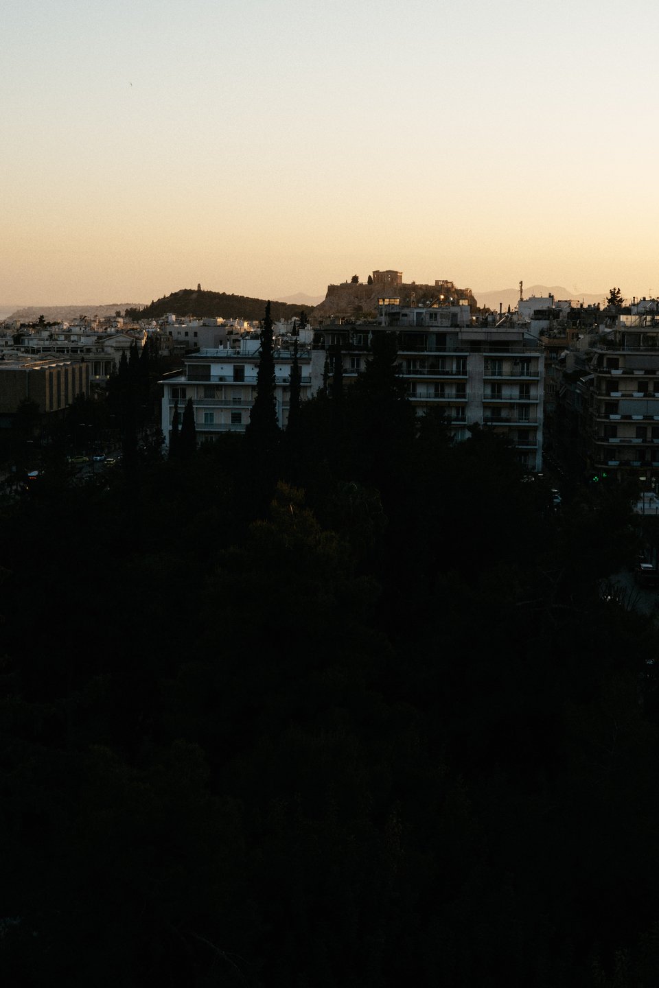 Η θέα στην Ακρόπολη από το μπαρ «1818» / Φωτογραφία: Douglas Martin Eveleigh