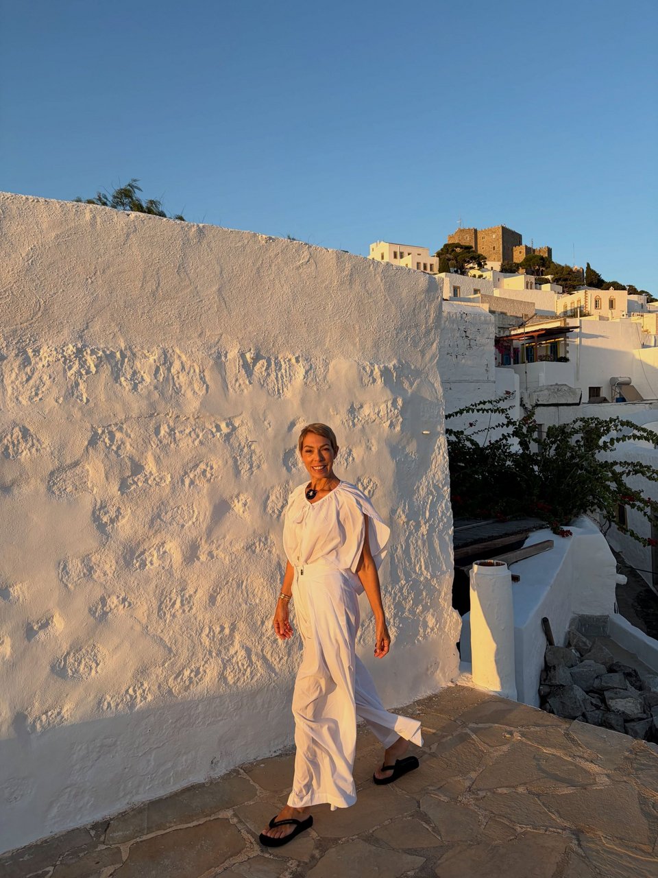 Η ίδια είχε ποστάρει άλμπουμ από τις διακοπές της στην Ελλάδα λίγο πριν επιστρέψει στη Γαλλία όπου βρήκε τραγικό τέλος σε τροχαίο δυστύχημα