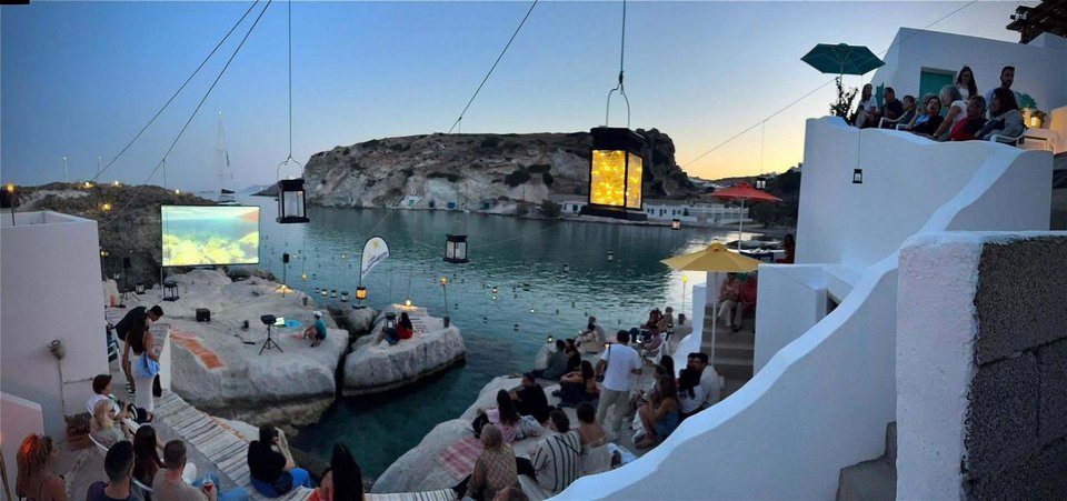 Σινεμά πάνω στα βράχια