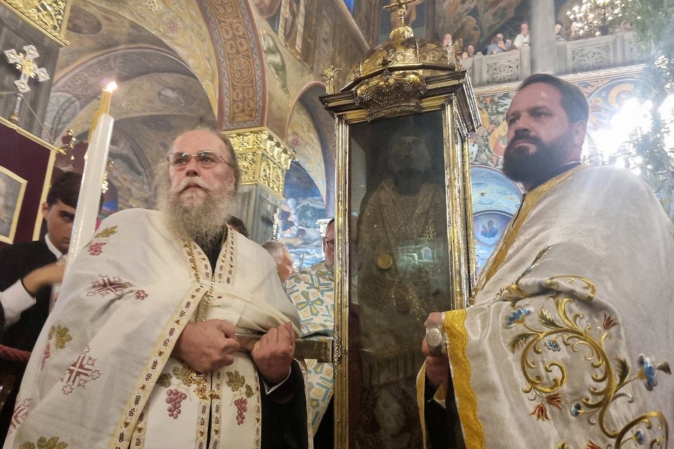 ΜΕΤΑΚΟΜΙΔΗ ΤΩΝ ΛΕΙΨΑΝΩΝ ΤΟΥ ΑΓΙΟΥ ΔΙΟΝΥΣΙΟΥ ΣΤΗ ΖΑΚΥΝΘΟ / INTIME NEWS / ΚΑΡΑΤΖΑΣ ΚΩΣΤΑΣ