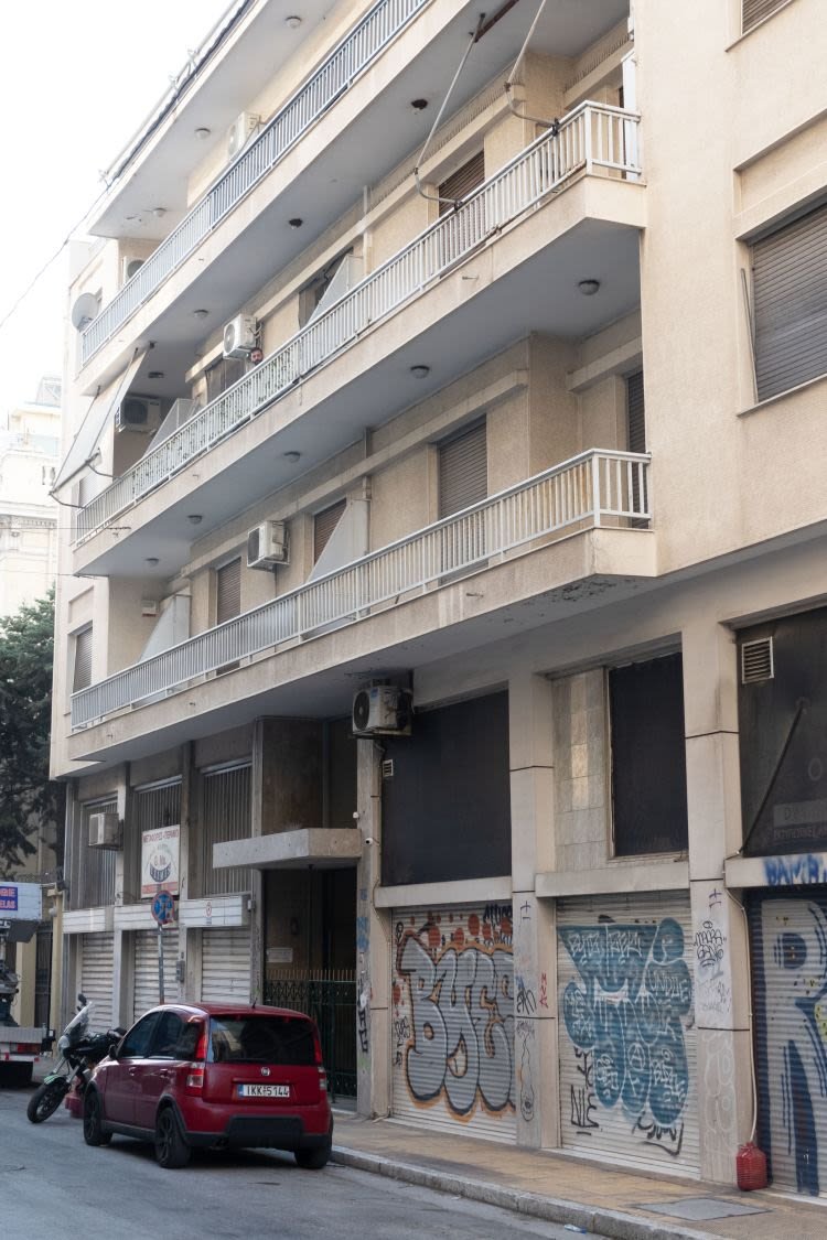 Η πολυκατοικία που διέμενε η Ρος