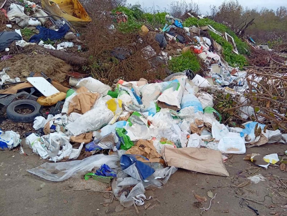 Δικογραφία σε βάρος αντιδημάρχου για άτυπη χωματερή