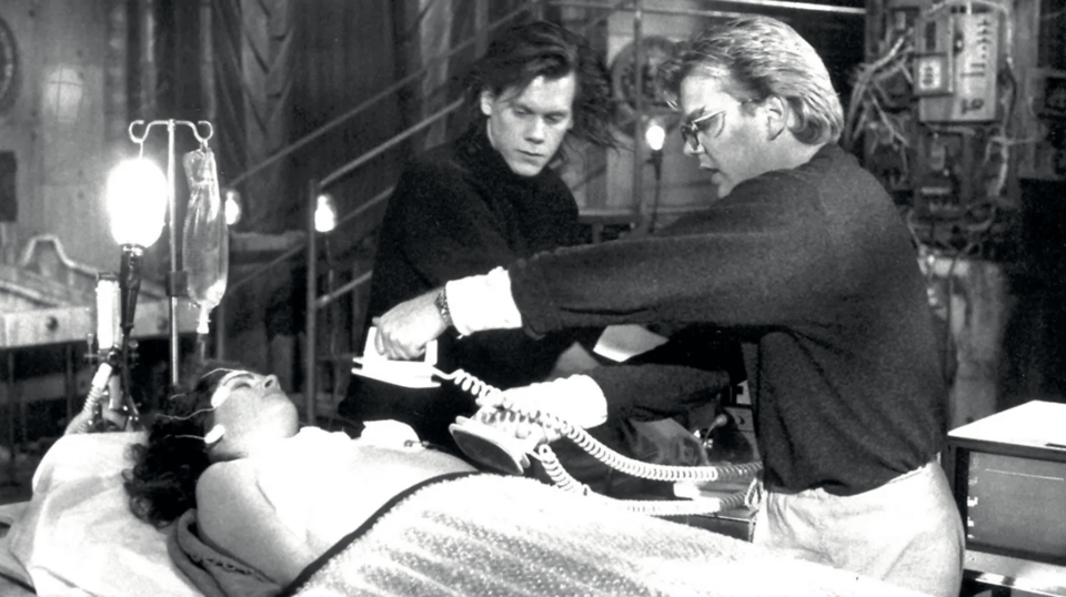 Flatliners: Ταξιδιώτες στην άλλη ζωή (1990) / IMDB 