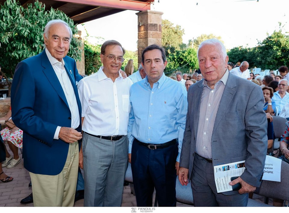 Σίμος Παληός, Γκίκας Χαρδούβελλης, Νότης Μηταράκης, Κωνσταντίνος Μουτζούρης