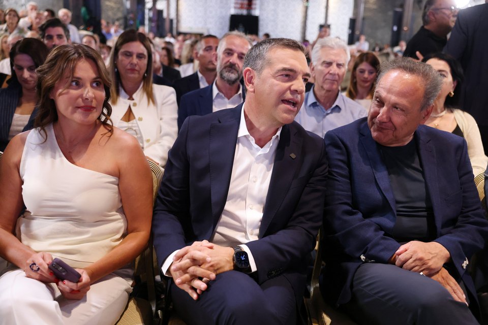 Μπέττυ Μπαζιάνα, Αλέξης Τσίπρας, Στέλιος Αγγελούδης