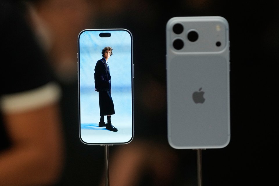 Το νέο iPhone 18 Pro και Pro Max / Φωτογραφία: AP / Jeff Chiu 